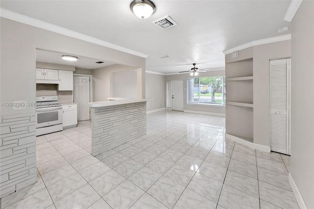 5500 SW 7th Street, Margate, FL 33068