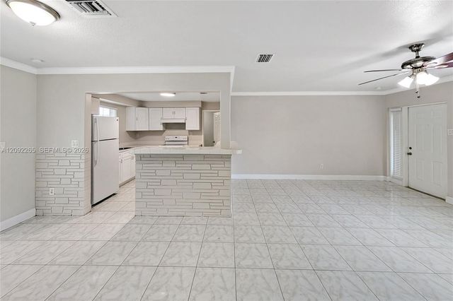 5500 SW 7th Street, Margate, FL 33068