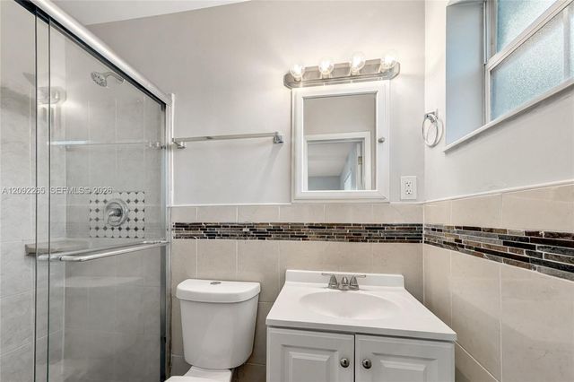 5500 SW 7th Street, Margate, FL 33068