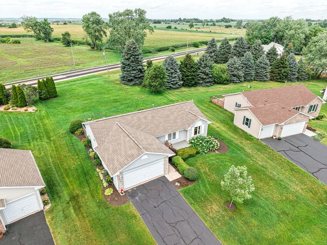 3810 Foxglove Lane, Winnebago, IL 61088