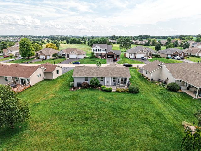 3810 Foxglove Lane, Winnebago, IL 61088