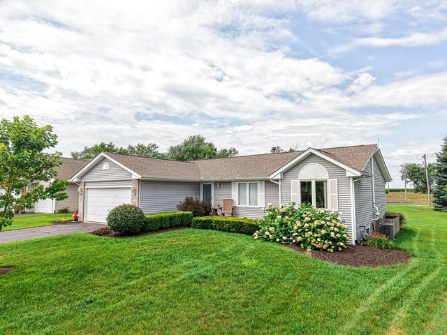 3810 Foxglove Lane, Winnebago, IL 61088
