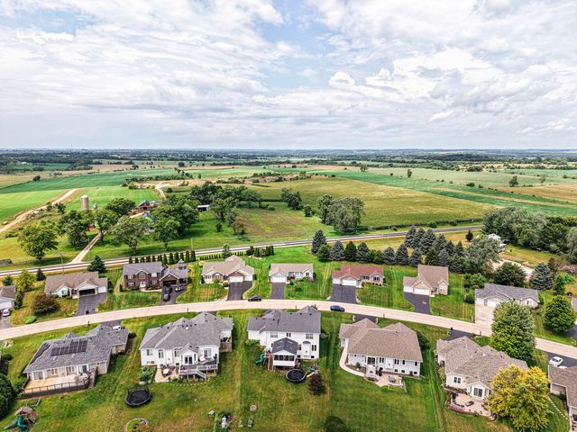 3810 Foxglove Lane, Winnebago, IL 61088