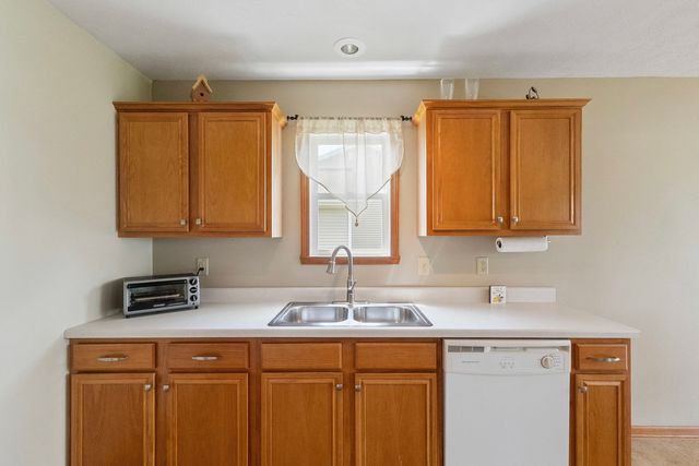 3810 Foxglove Lane, Winnebago, IL 61088