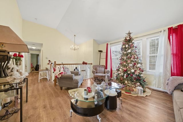 41 Riverview St, Brockton, MA 02301