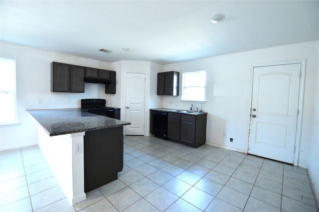 3059 Caddo, Willis, TX 77378