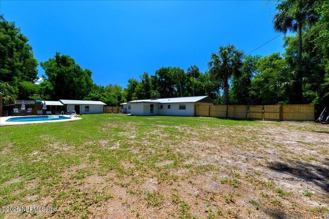 5108 SILVER LAKE Drive, Palatka, FL 32177
