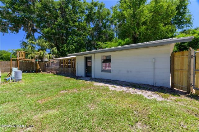 5108 SILVER LAKE Drive, Palatka, FL 32177