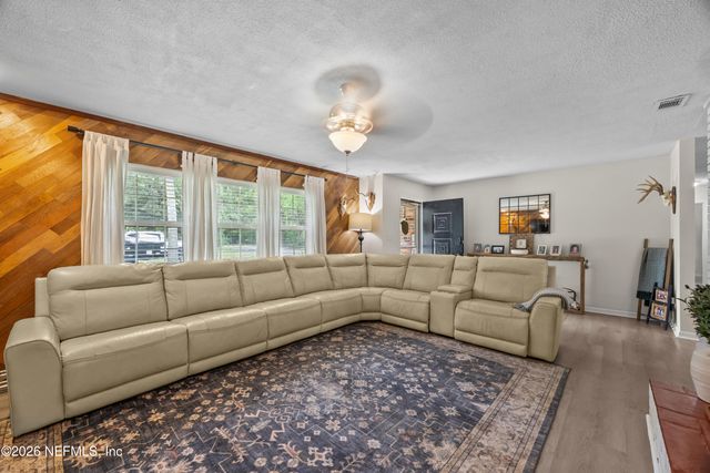 5108 SILVER LAKE Drive, Palatka, FL 32177