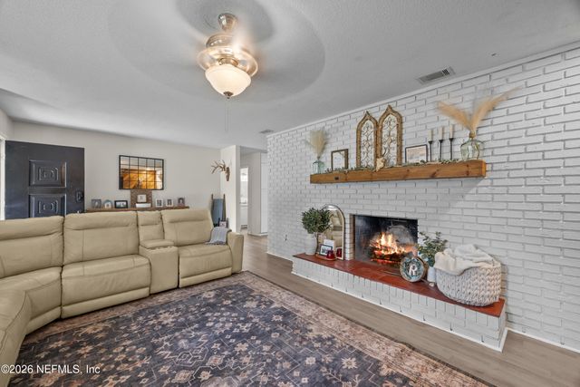 5108 SILVER LAKE Drive, Palatka, FL 32177