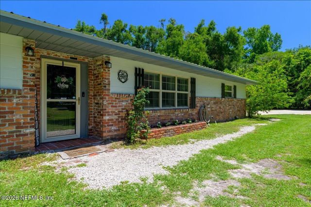 5108 SILVER LAKE Drive, Palatka, FL 32177