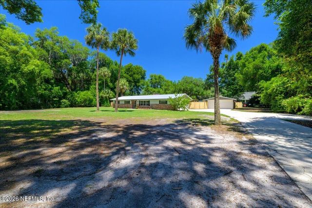 5108 SILVER LAKE Drive, Palatka, FL 32177
