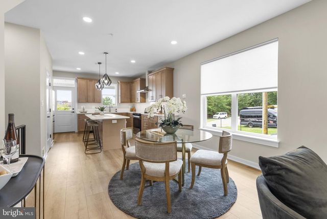 4415 OGLETHORPE ST, Hyattsville, MD 20781