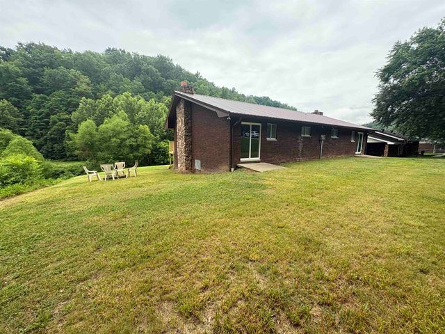 419 Heath Creek Rd, Barboursville, WV 25504