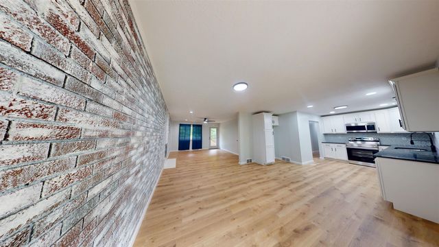 419 Heath Creek Rd, Barboursville, WV 25504