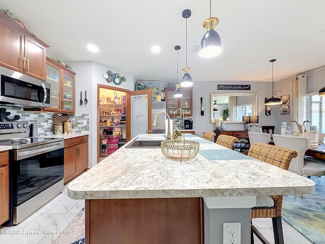 945 Newton Circle, Rockledge, FL 32955