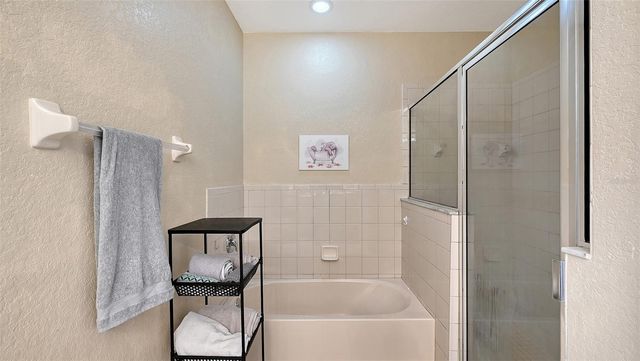 2306 29TH AVENUE E, Palmetto, FL 34221