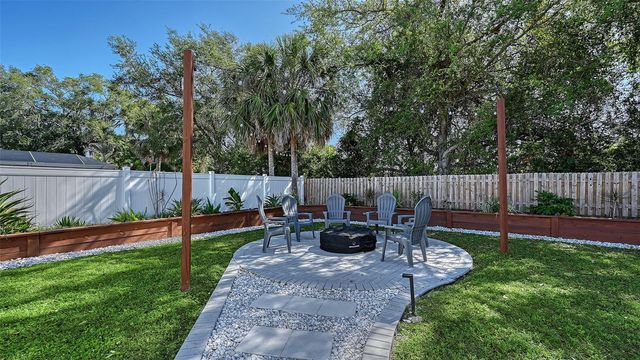 2306 29TH AVENUE E, Palmetto, FL 34221