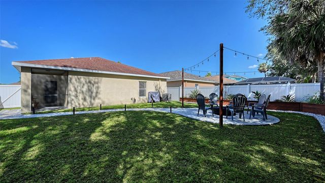 2306 29TH AVENUE E, Palmetto, FL 34221