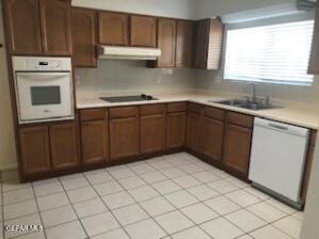 9632 GAIRLOCH Drive 9632, El Paso, TX 79925