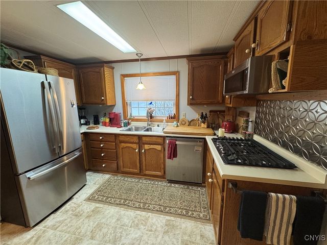 1 Village View, New Hartford, NY 13413