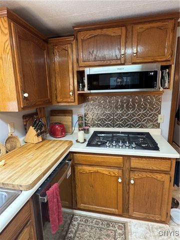 1 Village View, New Hartford, NY 13413