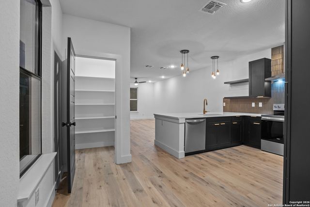 125 Dashiell, San Antonio, TX 78203