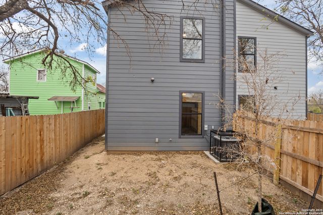 125 Dashiell, San Antonio, TX 78203