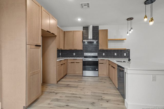 125 Dashiell, San Antonio, TX 78203