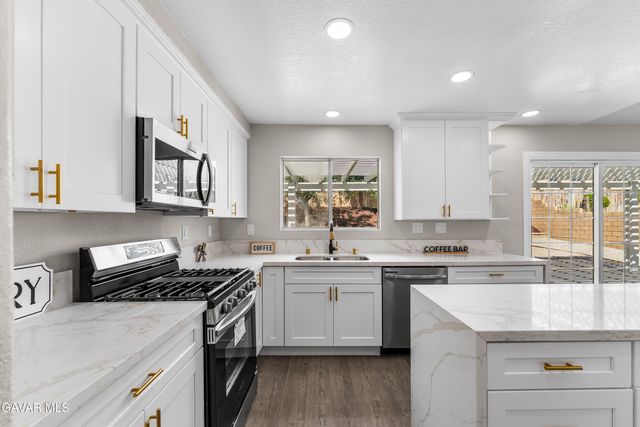 40043 Tilbury Drive, Palmdale, CA 93551