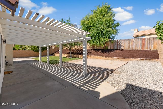 40043 Tilbury Drive, Palmdale, CA 93551