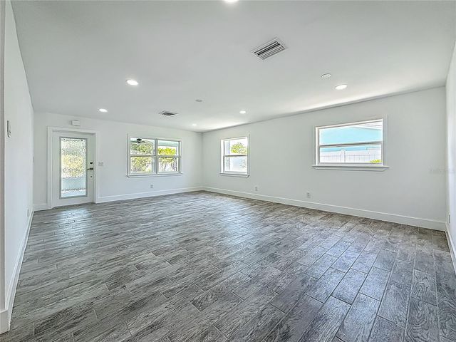 3768 ARKANSAS AVENUE NE, St Petersburg, FL 33703