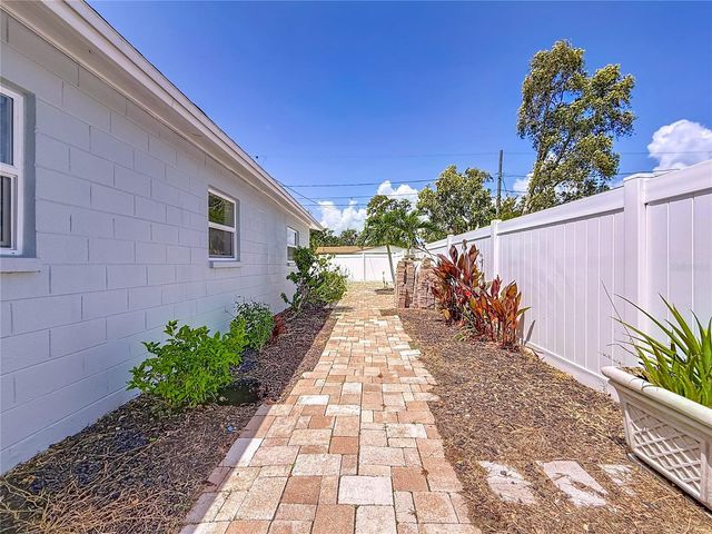 3768 ARKANSAS AVENUE NE, St Petersburg, FL 33703