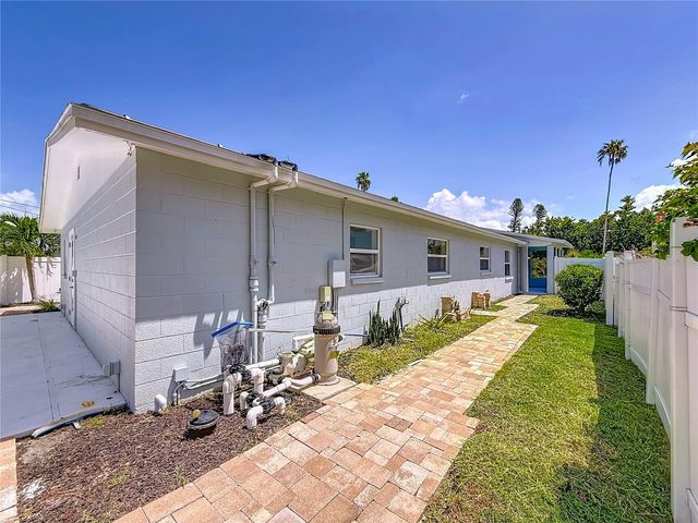 3768 ARKANSAS AVENUE NE, St Petersburg, FL 33703