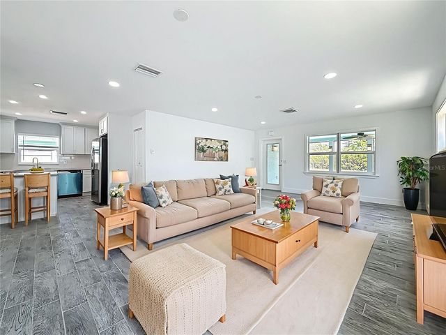 3768 ARKANSAS AVENUE NE, St Petersburg, FL 33703