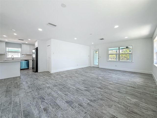 3768 ARKANSAS AVENUE NE, St Petersburg, FL 33703