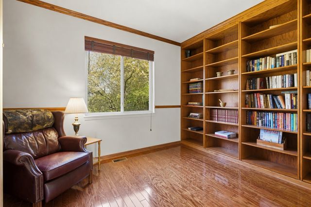 284 Northwind Drive, Lake Villa, IL 60046