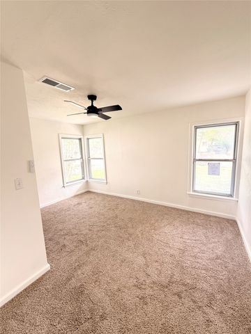 5713 Highland Avenue, Haltom City, TX 76117
