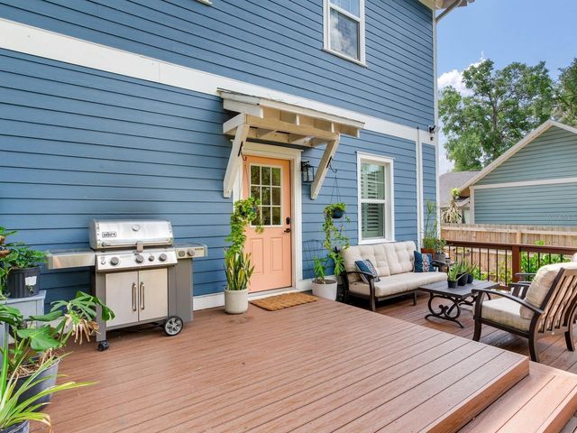 6906 N DUNCAN AVENUE, Tampa, FL 33604