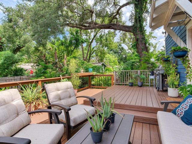 6906 N DUNCAN AVENUE, Tampa, FL 33604