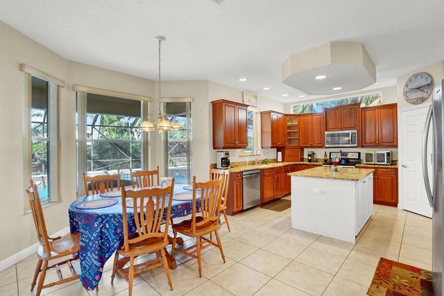 7541 Downwinds Lane, Lake Worth, FL 33467