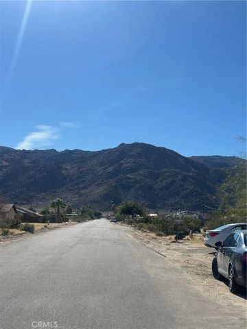 6582 Manzanita Ave, 29 Palms, CA 92277