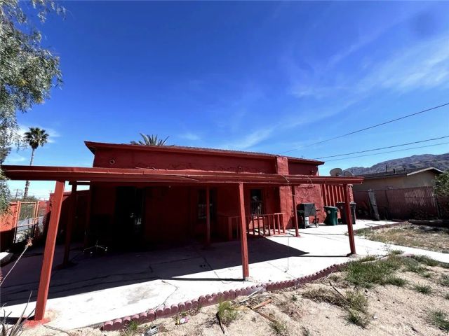 6582 Manzanita Ave, 29 Palms, CA 92277