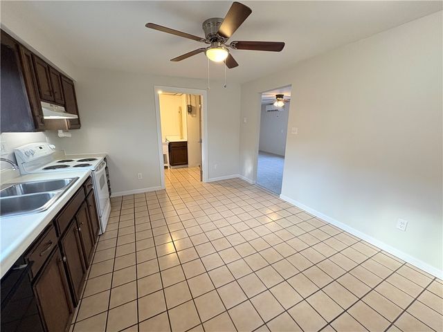 927 Vance Ave Unit B B, Coraopolis, PA 15108