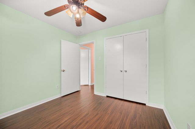 1530 Hunter Green Lane, Fresno, TX 77545