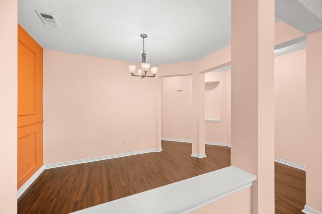 1530 Hunter Green Lane, Fresno, TX 77545