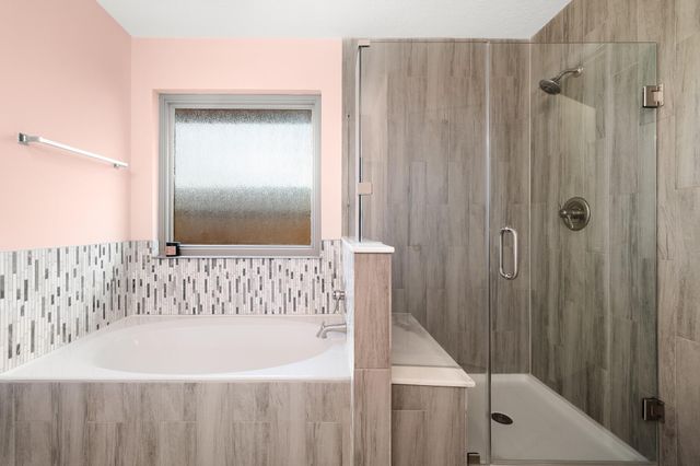 1530 Hunter Green Lane, Fresno, TX 77545