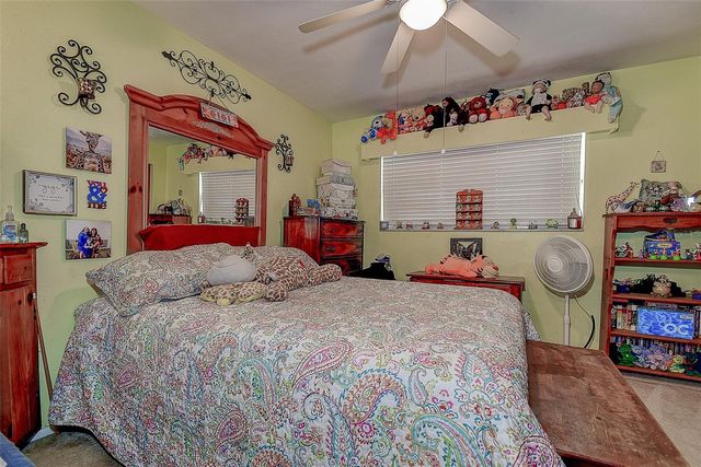 7834 42ND AVENUE N, St Petersburg, FL 33709