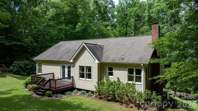 2956 Indian Grave Road, Lenoir, NC 28645