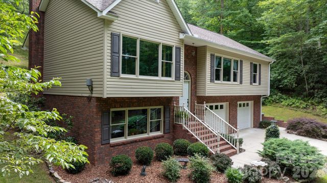 2956 Indian Grave Road, Lenoir, NC 28645